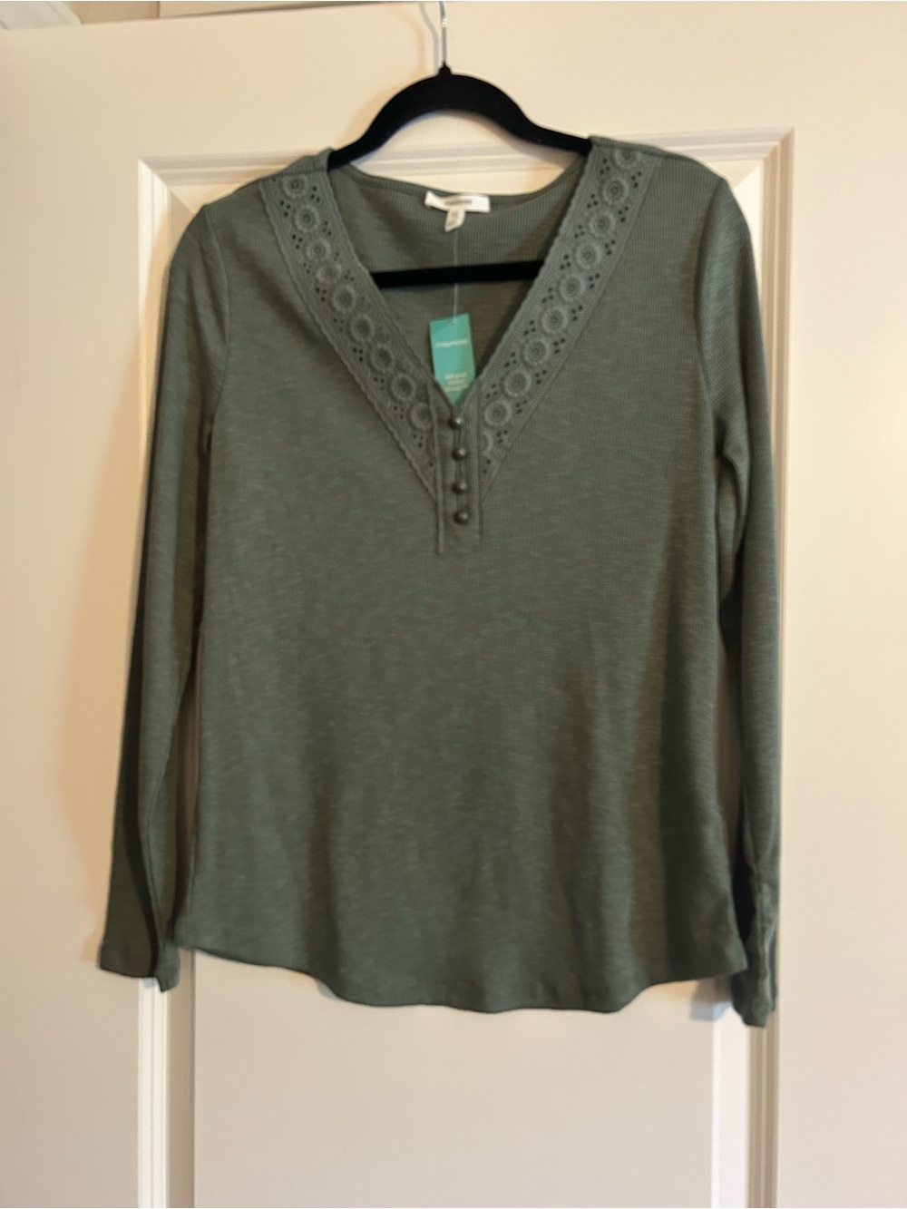 Maurice’s Women's Olive Green Lace-Trim V-Neck Long Sleeve Top